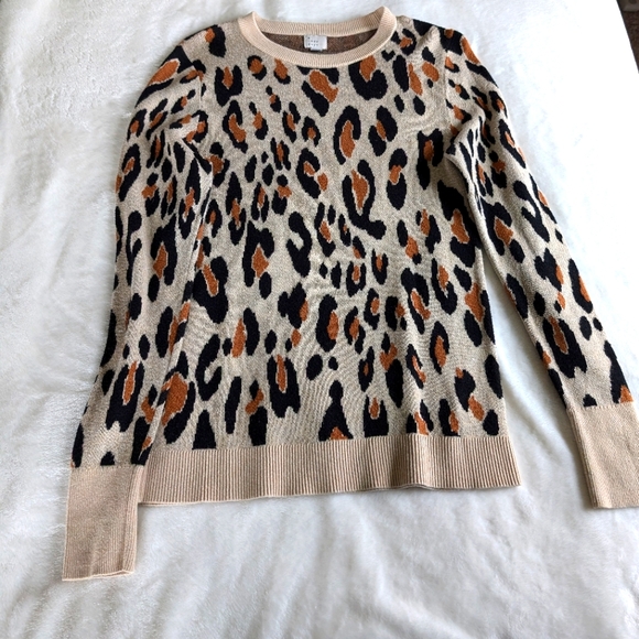 A New Day cheeta print long sleeve sweater shirt - Picture 1 of 4